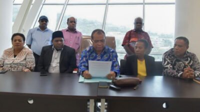 MRP Papua Sesalkan Cuitan Penghinaan Ismail Asso ke Uskup Jayapura